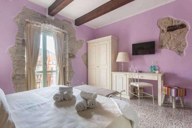 Madalen Guest House Боза Екстер'єр фото